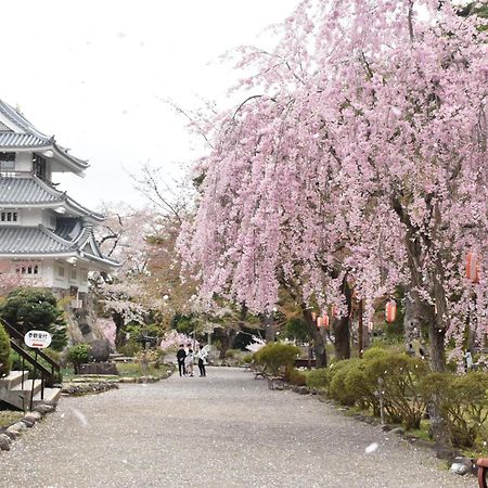 青森伝統芸能を楽しめる繭子の宿 Hacsinohe Kültér fotó